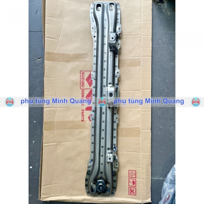 Xương ngang cản trước Suzuki XL7/Ertiga 2019–2025