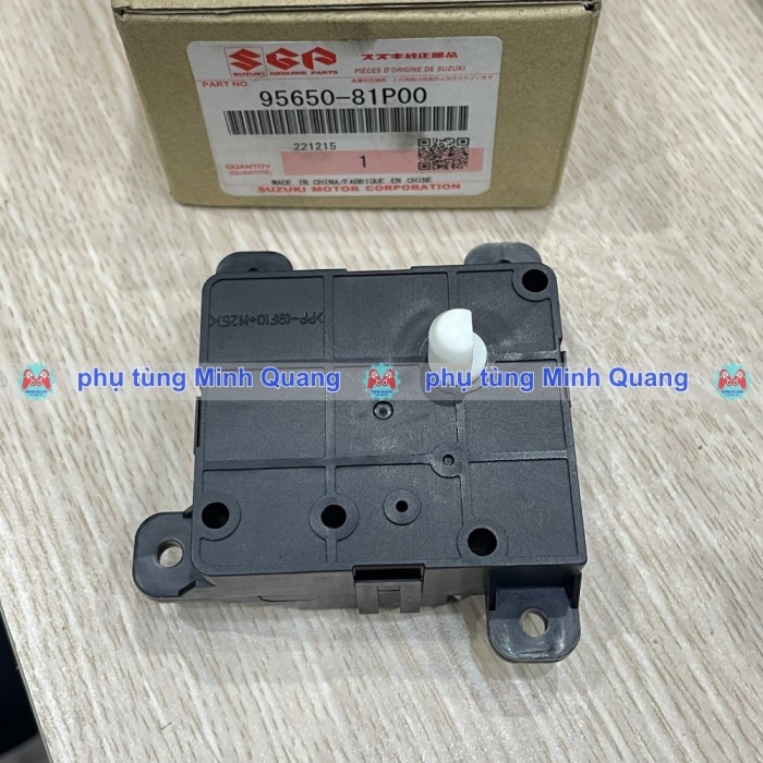 Mô tơ đảo gió điều hòa Suzuki Swift 2018–2024