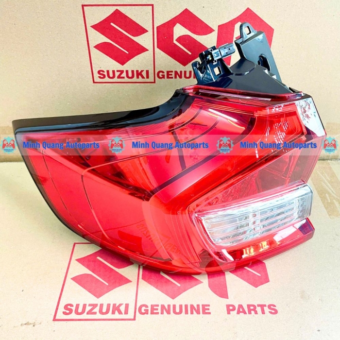 Đèn hậu ngoài có LED Suzuki Ertiga 2019-2026