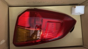 Đèn hậu miếng ngoài Suzuki Vitara